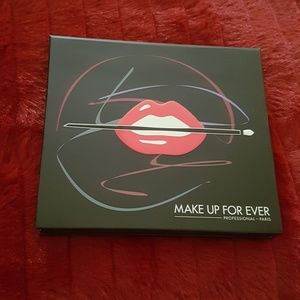 Makeup Forever eyeshadow palette